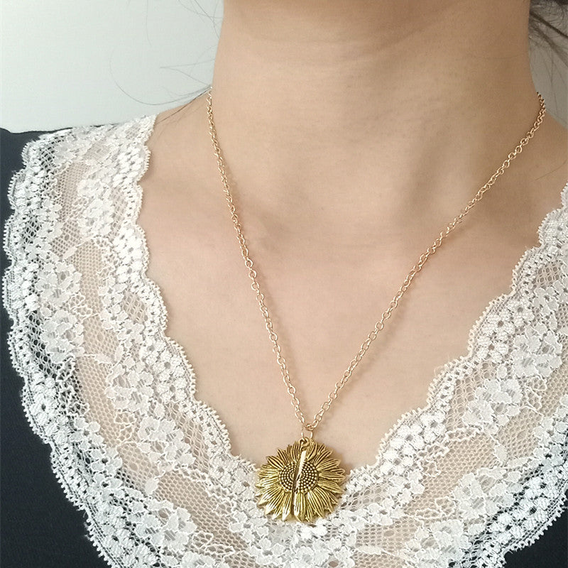 Veloura Sunflower Necklace