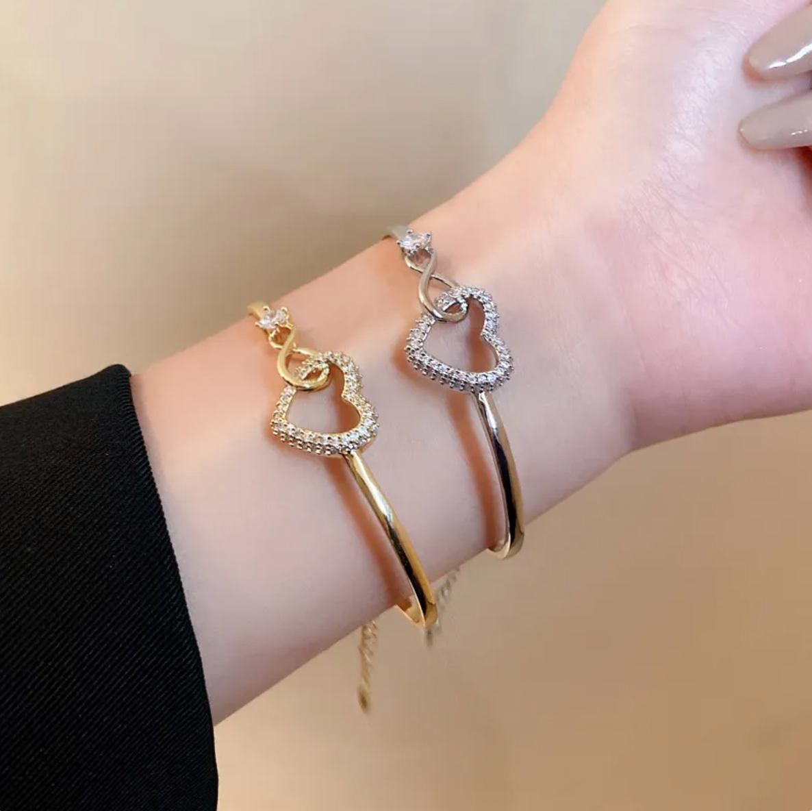 Veloura Heart Link Bracelet