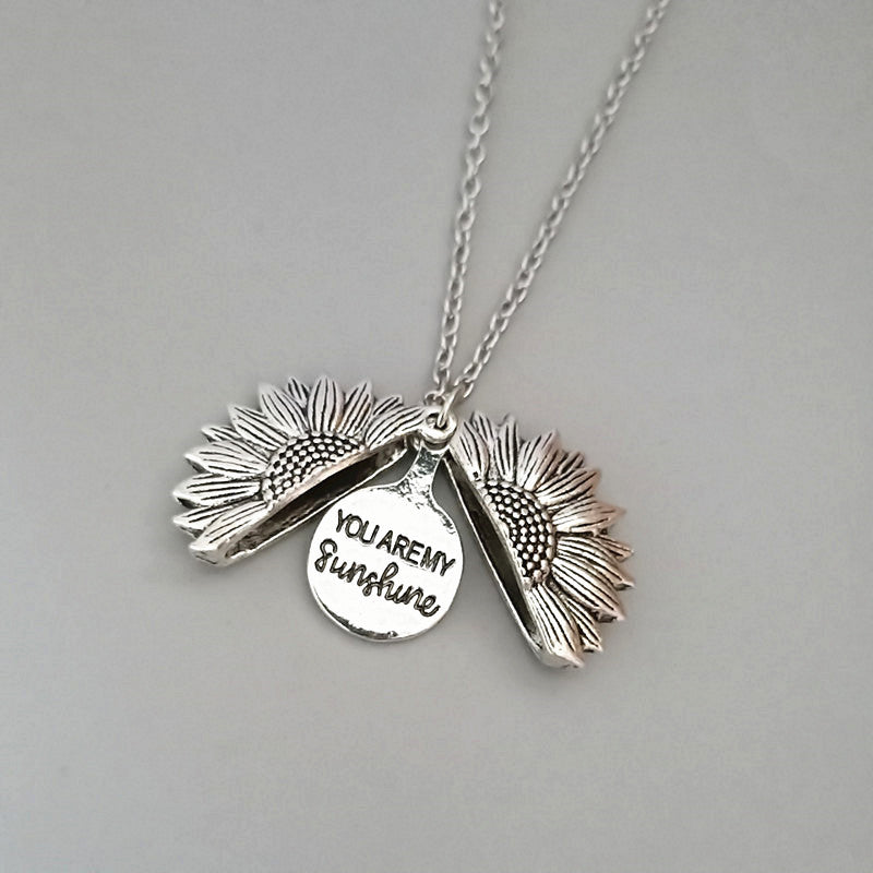 Veloura Sunflower Necklace